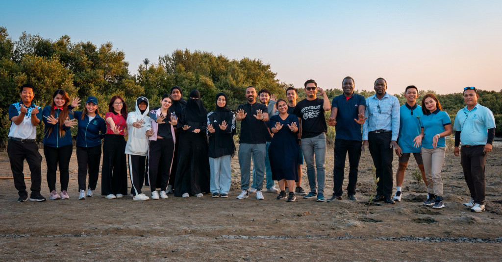The Office of Sustainability at Ajman University Organizes a Mangrove Planting and Clean-Up Initiative at Al Zorah Golf Club