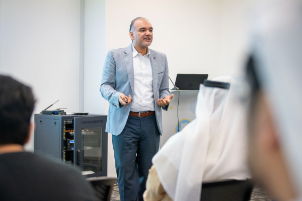 Ajman University Organizes 'Understanding Energy Transition' Session with AKST Consulting