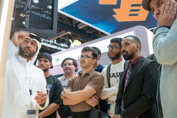 Ajman University Students Explore Digital Innovation and Sustainable Trade at GITEX 2025