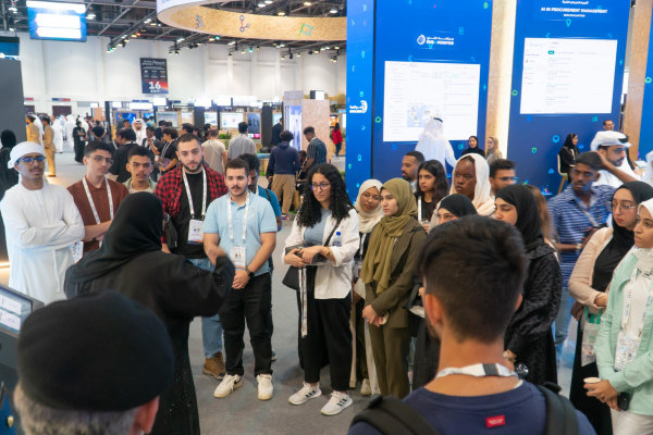 Students and Staff of Ajman University Visit GITEX Dubai 2024 to Explore the Latest Technological Innovations in Sustainability